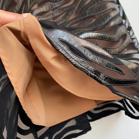 NWT Michael Kors Faux Leather Appliquéd Mesh Dress - Picture 11 of 11